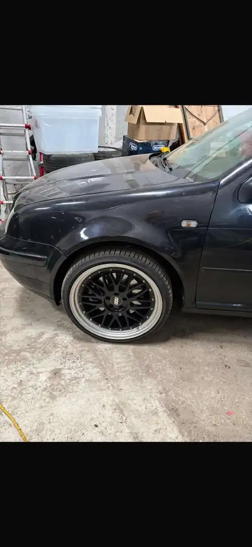 Volkswagen Bora Bora Variant Highline Cool 1,9 TDI PD Highline Cool Schwarz - 2