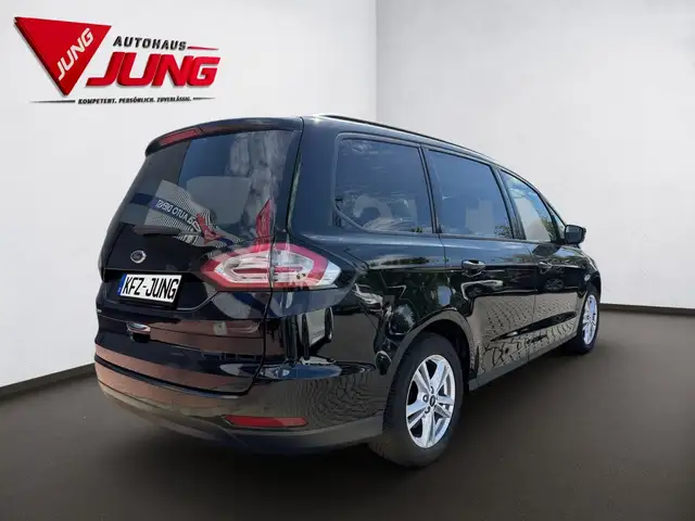 Ford Galaxy view 6
