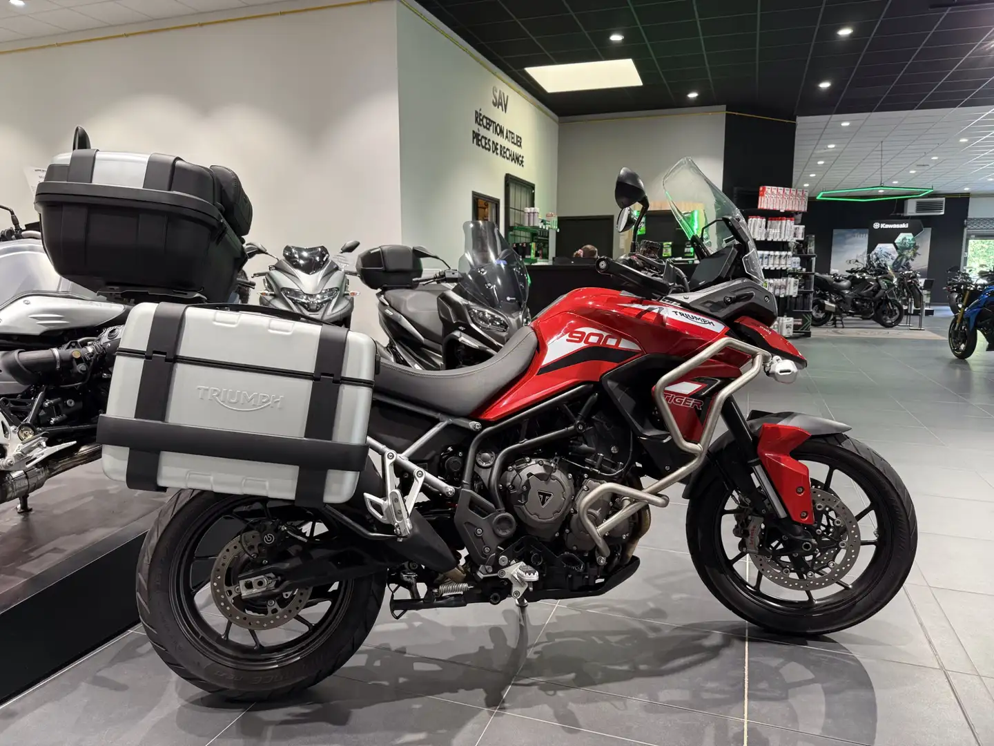 Triumph Tiger 900 Rouge - 2