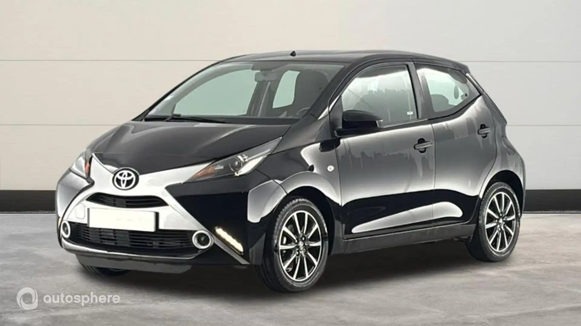 Toyota Aygo 1.0 VVT-i 69ch x-play 5p - 1