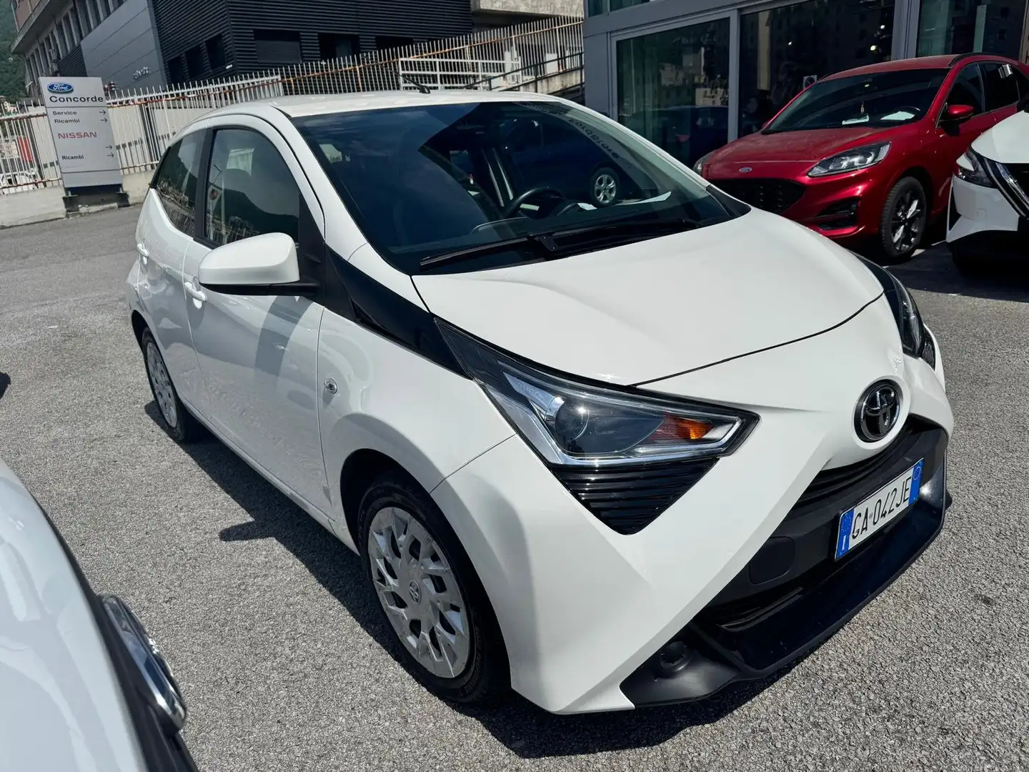 Toyota Aygo Aygo 5p 1.0 x-cool 72cv Bianco - 1