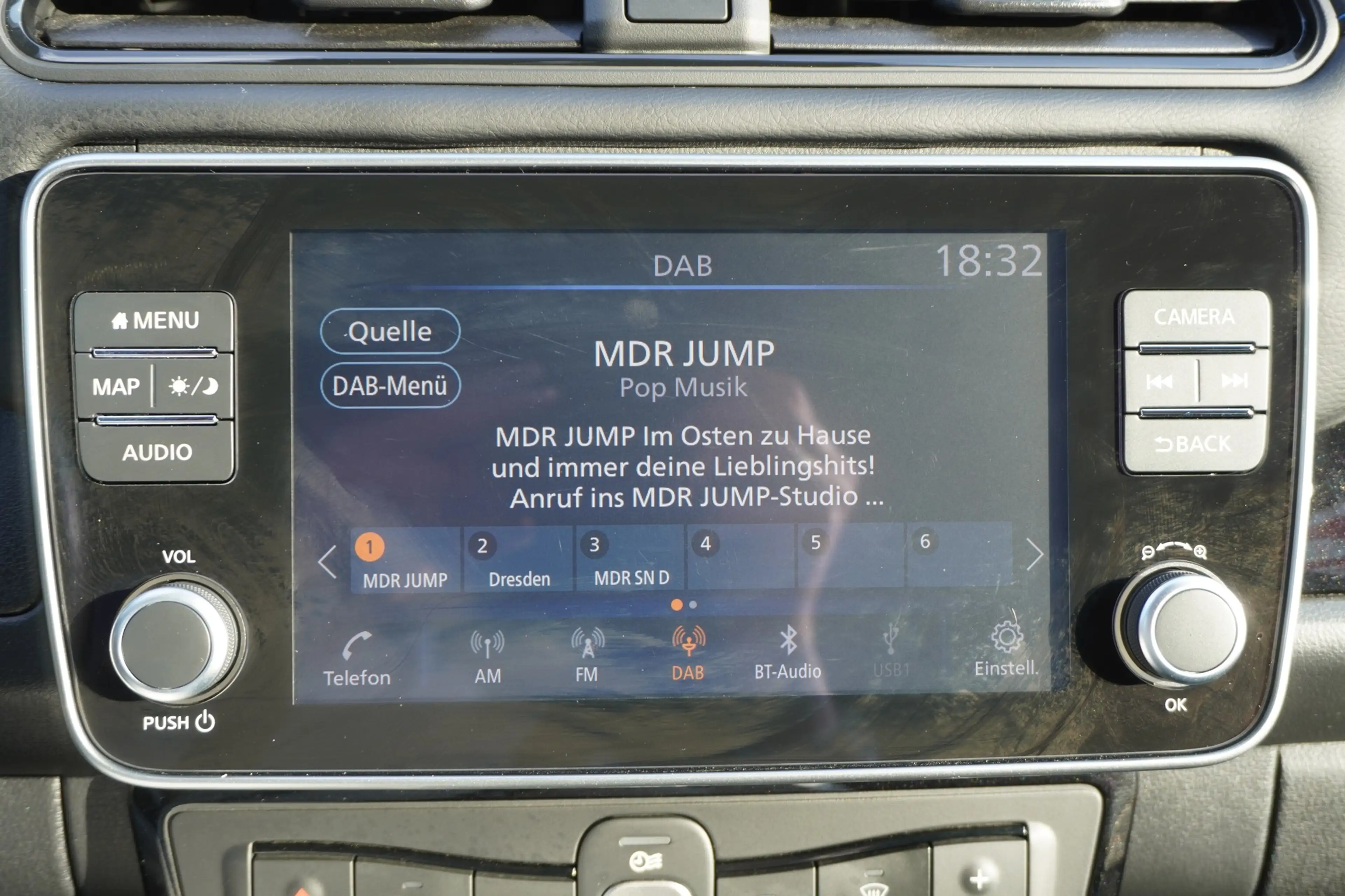 Nissan Leaf Basis DCT Navi ACC Totwinkel Sitzheizung — photo 14