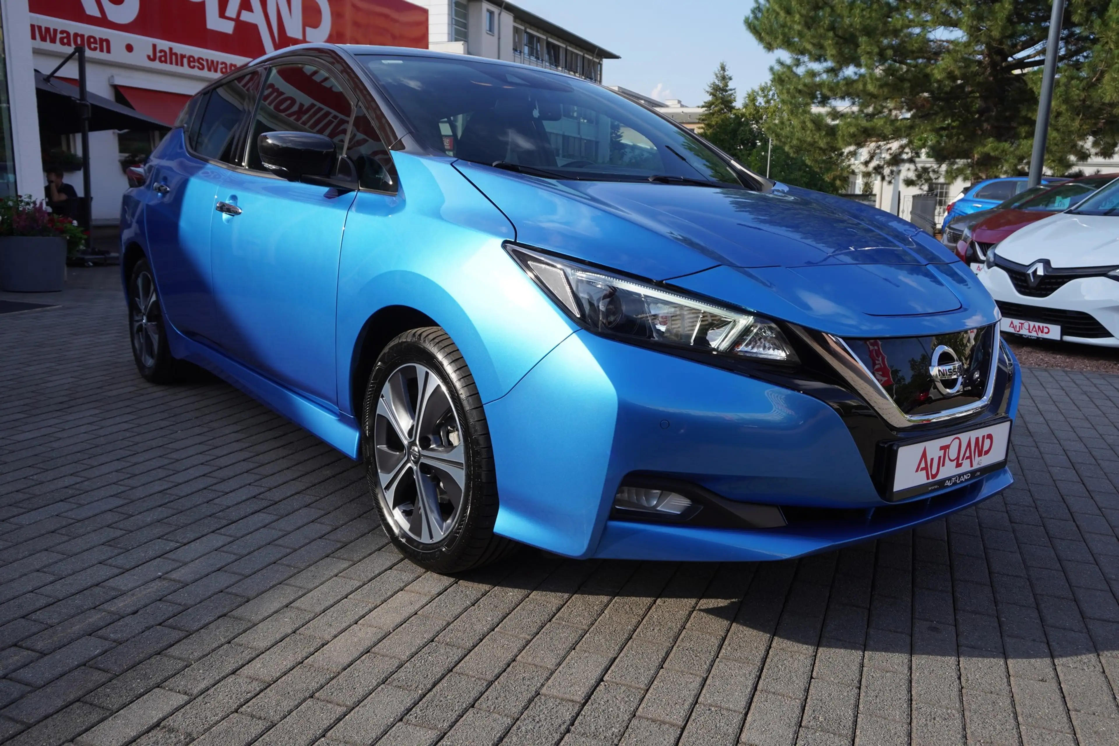 Nissan Leaf Basis DCT Navi ACC Totwinkel Sitzheizung — photo 8