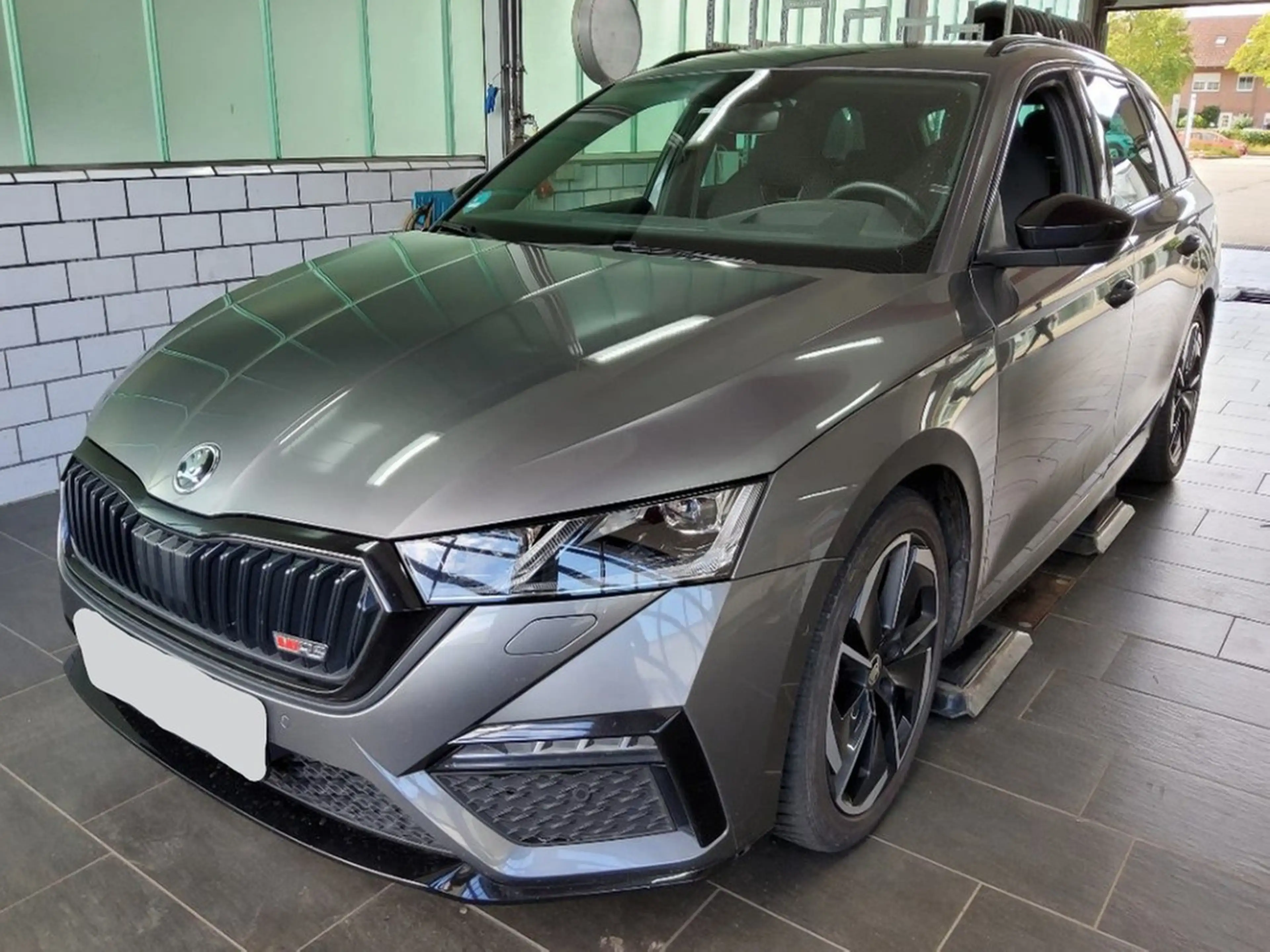 Skoda Octavia Combi RS 2.0 TDI DSG LED-Matrix AHK Pano — photo 2