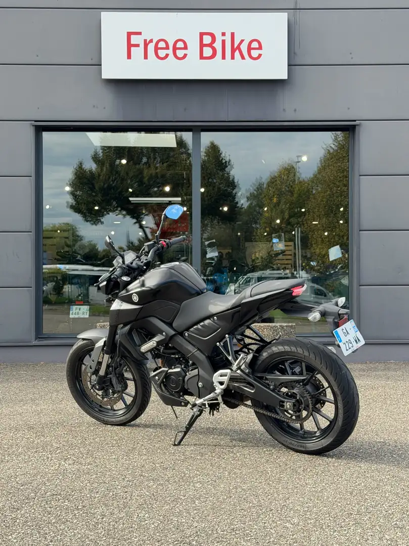 Yamaha MT-125 Schwarz - 2