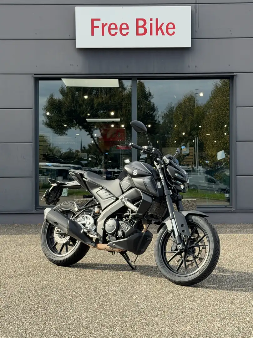 Yamaha MT-125 Schwarz - 1