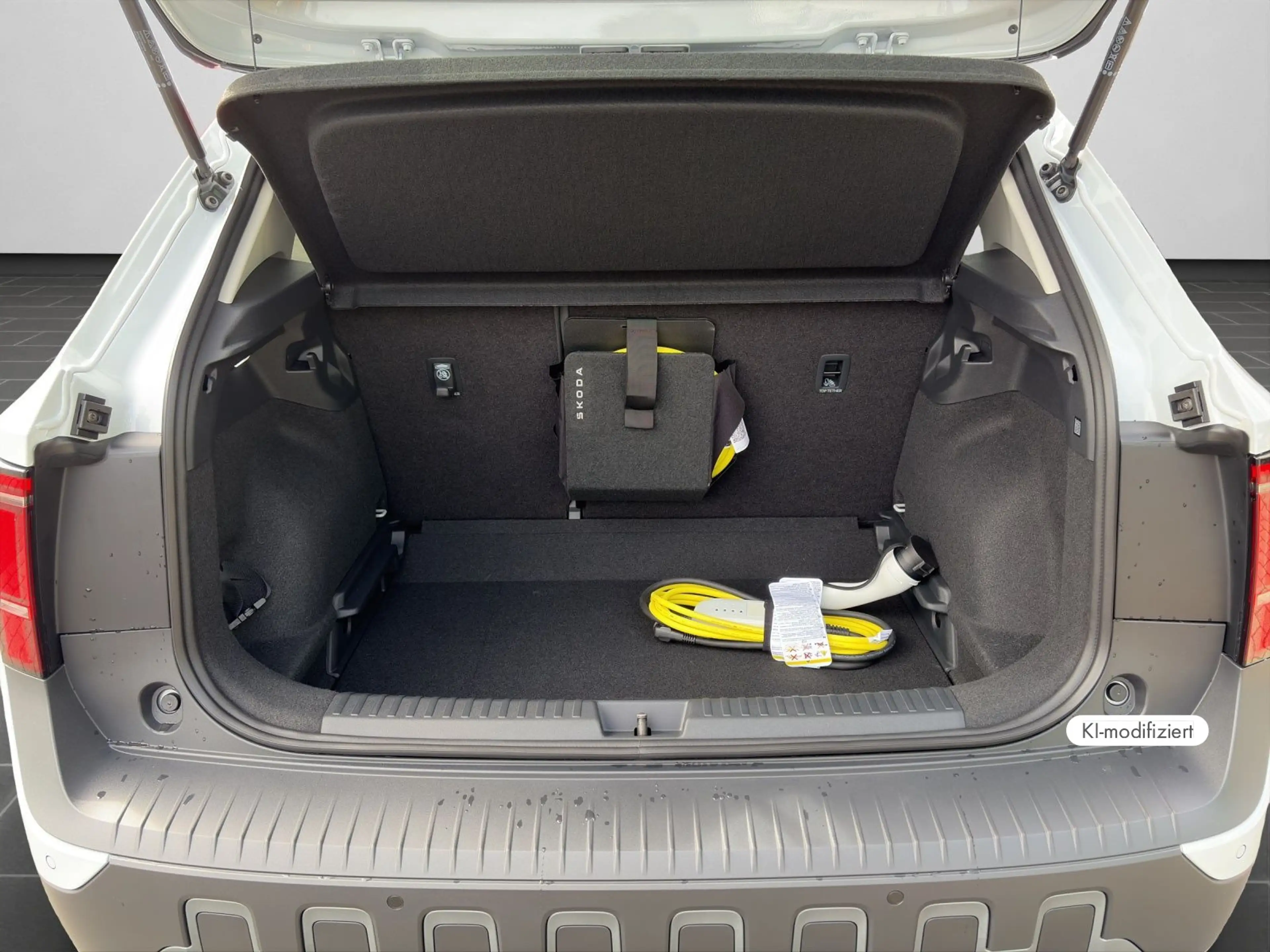 Skoda Epiq Selection 55 Edition Eins Matrix 19" Navi — photo 15