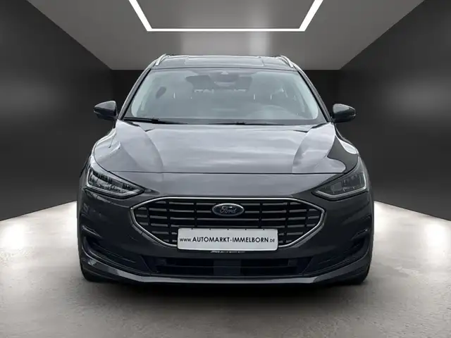 Ford Focus view 9