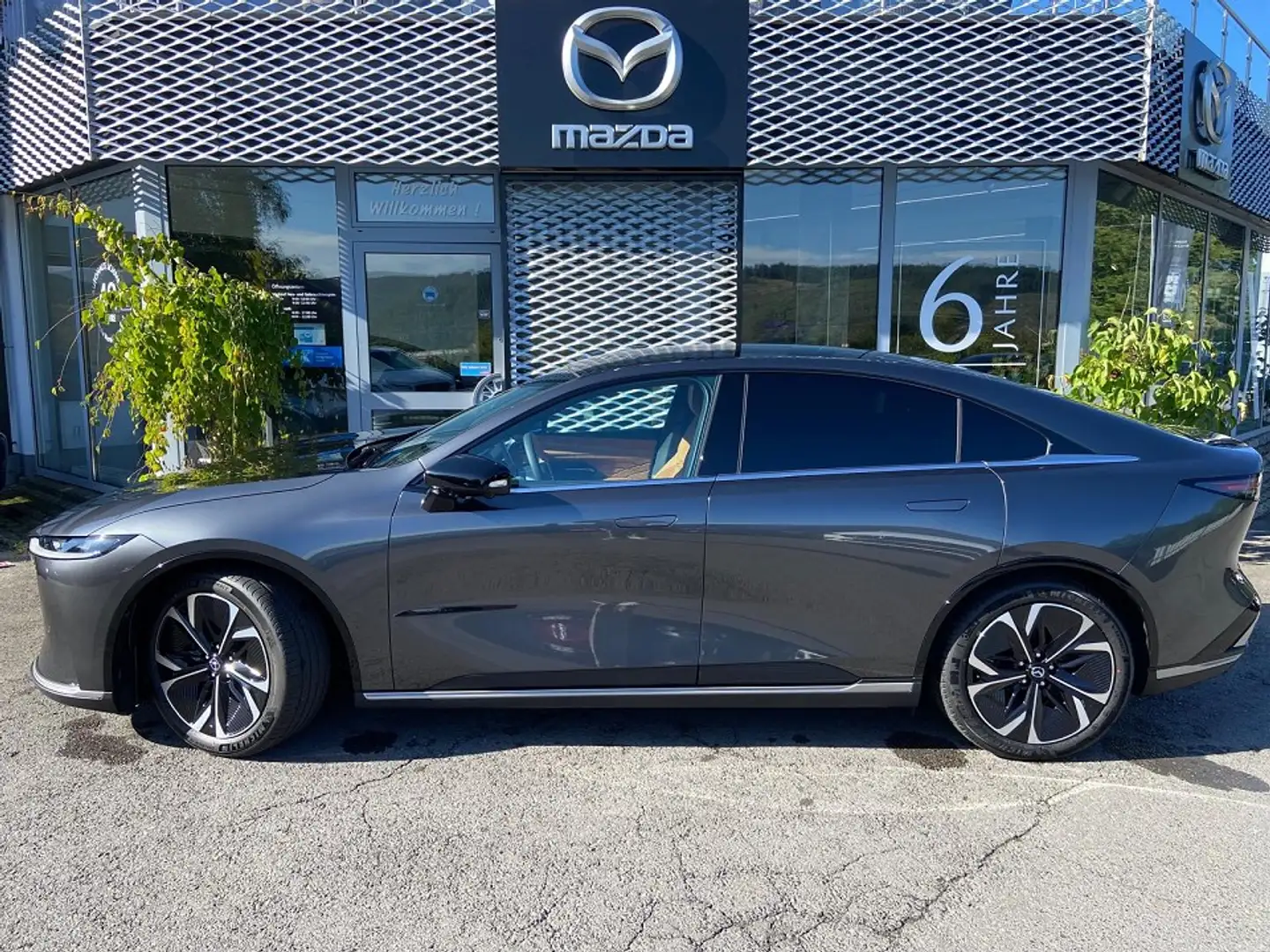Mazda 6e Takumi Plus Grau - 2