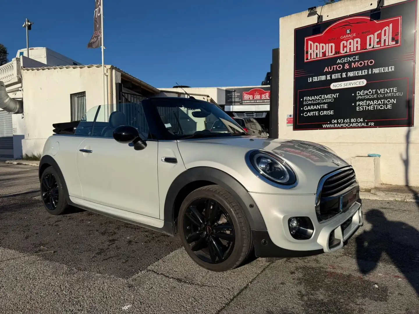 MINI Mini Cabriolet 1.5i - 136 - BVR  F57 LCI CABRIOLET Cooper John Cooper Works PHASE 2 Blanco - 1