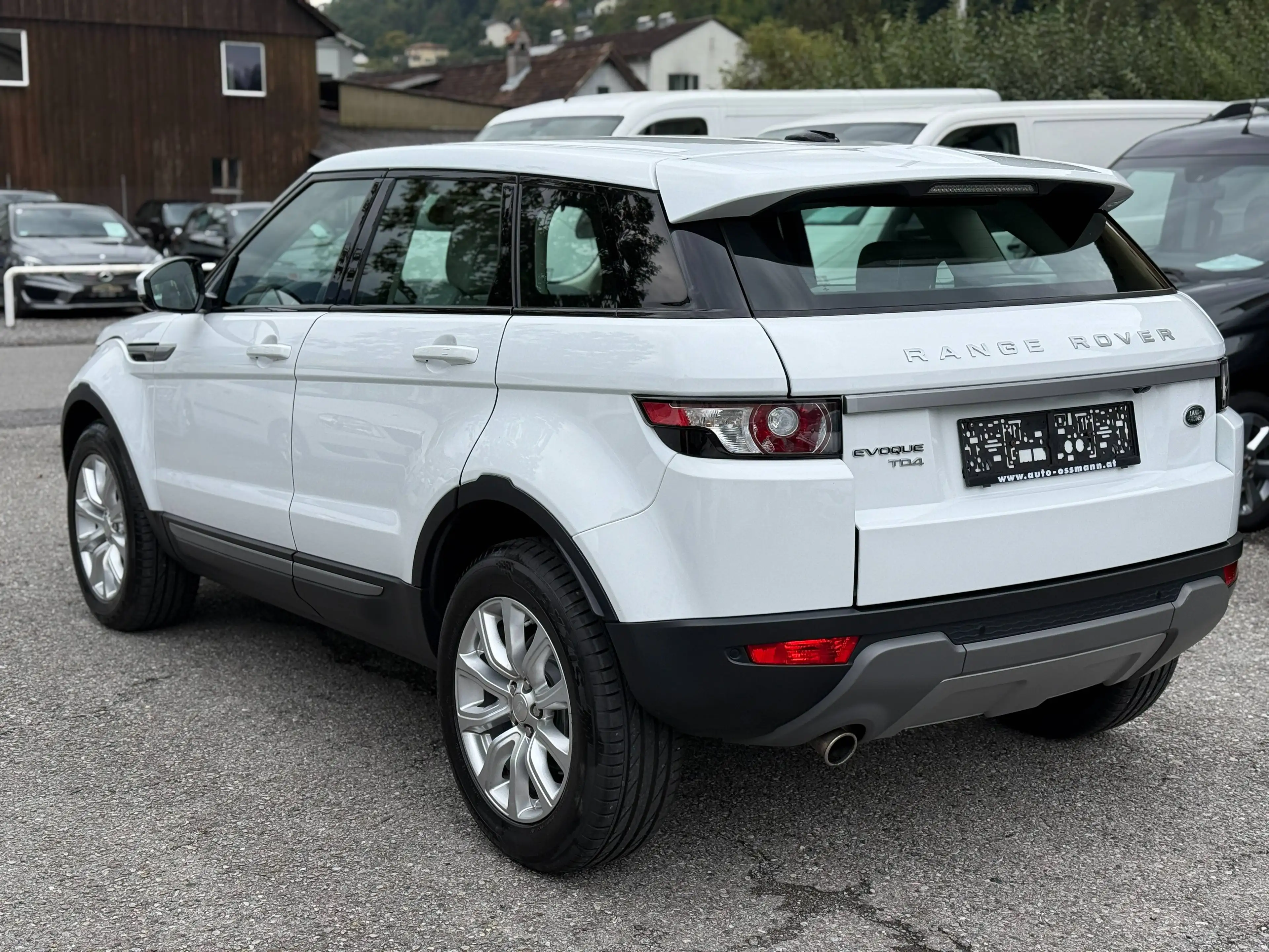 Land Rover Range Rover Evoque 2.2 TD4 Automatik Allrad | NUR 89.000 KM | TÜV NEU | — photo 4