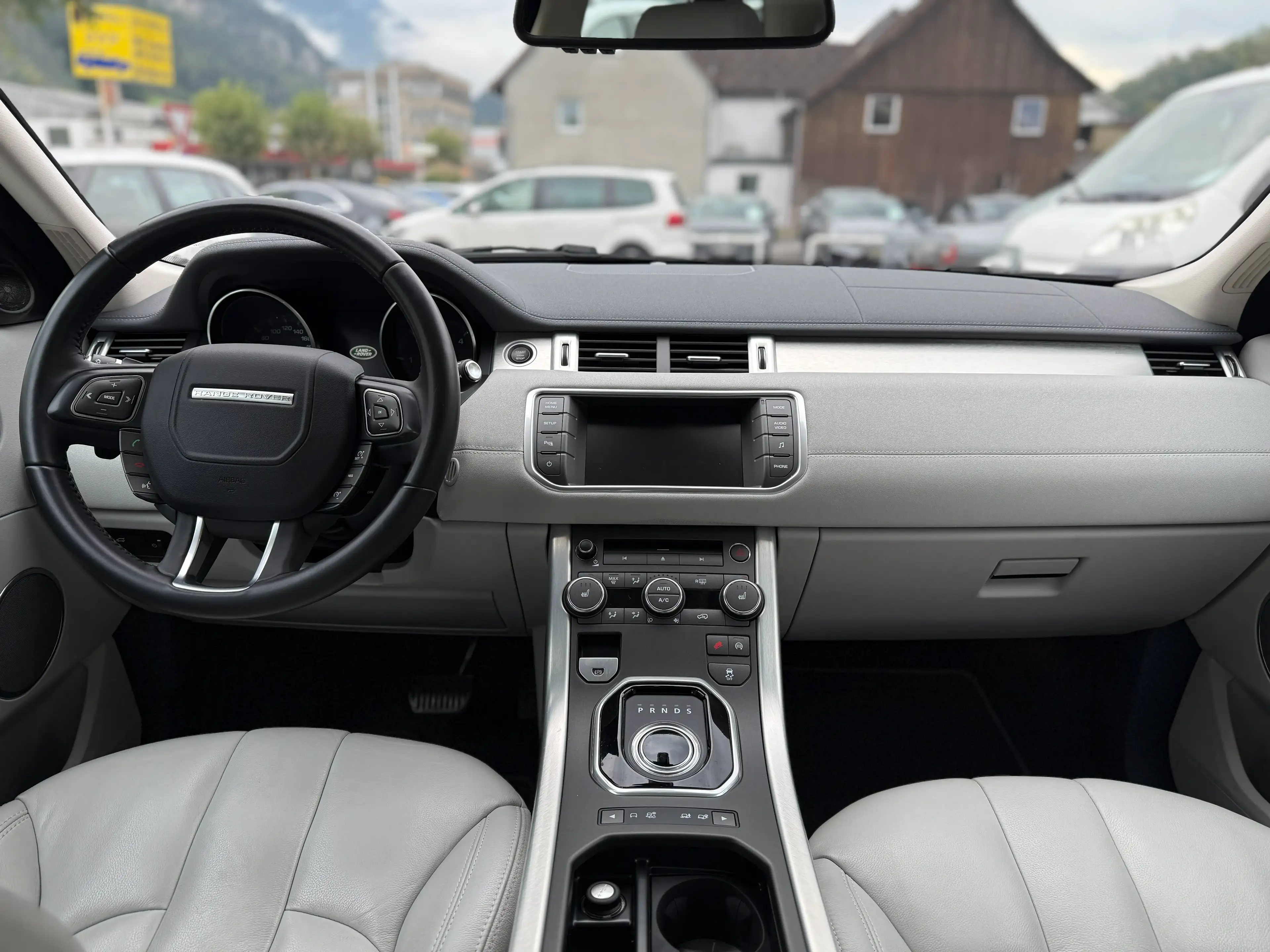 Land Rover Range Rover Evoque 2.2 TD4 Automatik Allrad | NUR 89.000 KM | TÜV NEU | — photo 8