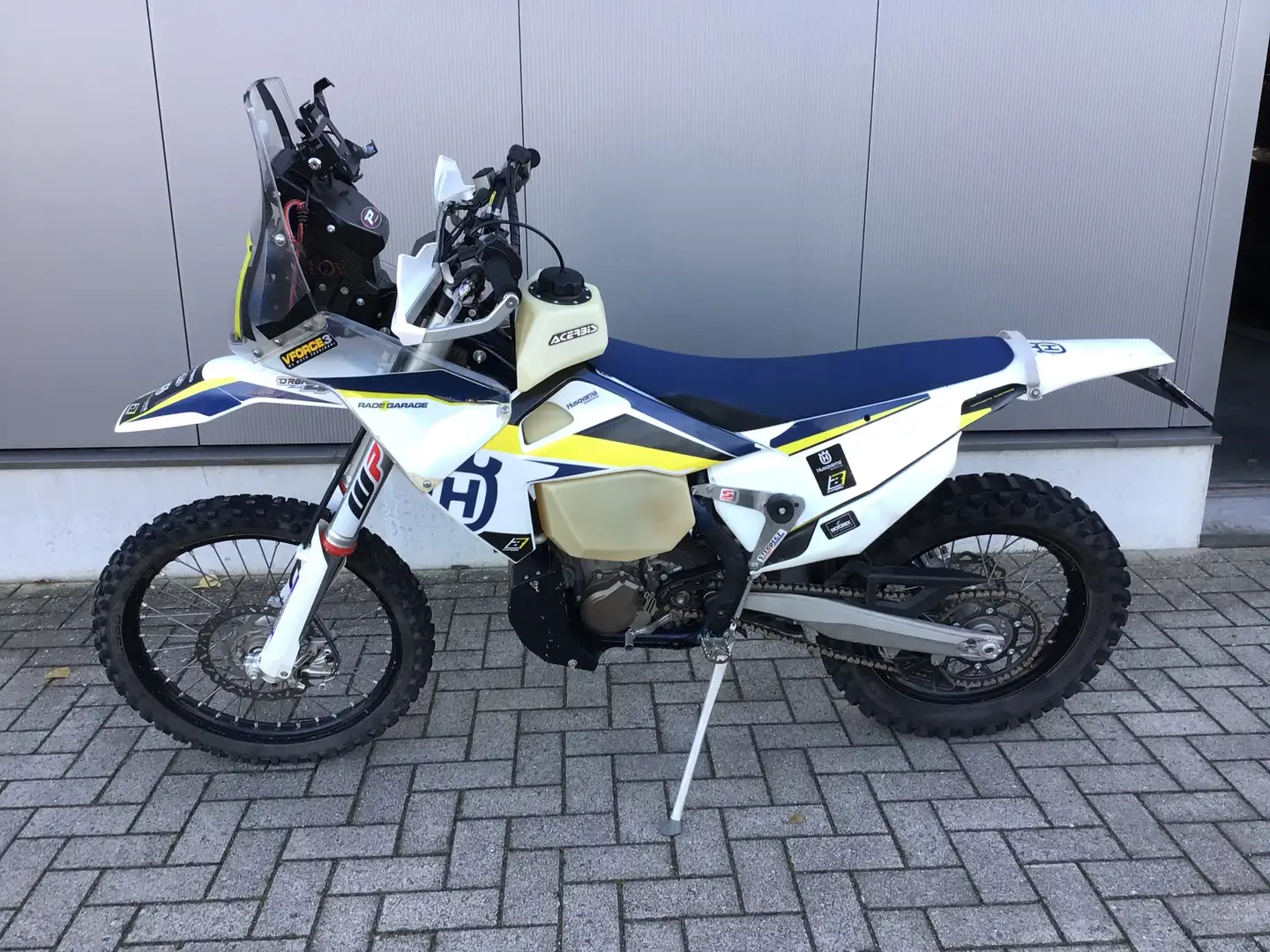 Husqvarna FE 450 Enduro Bílá - 1
