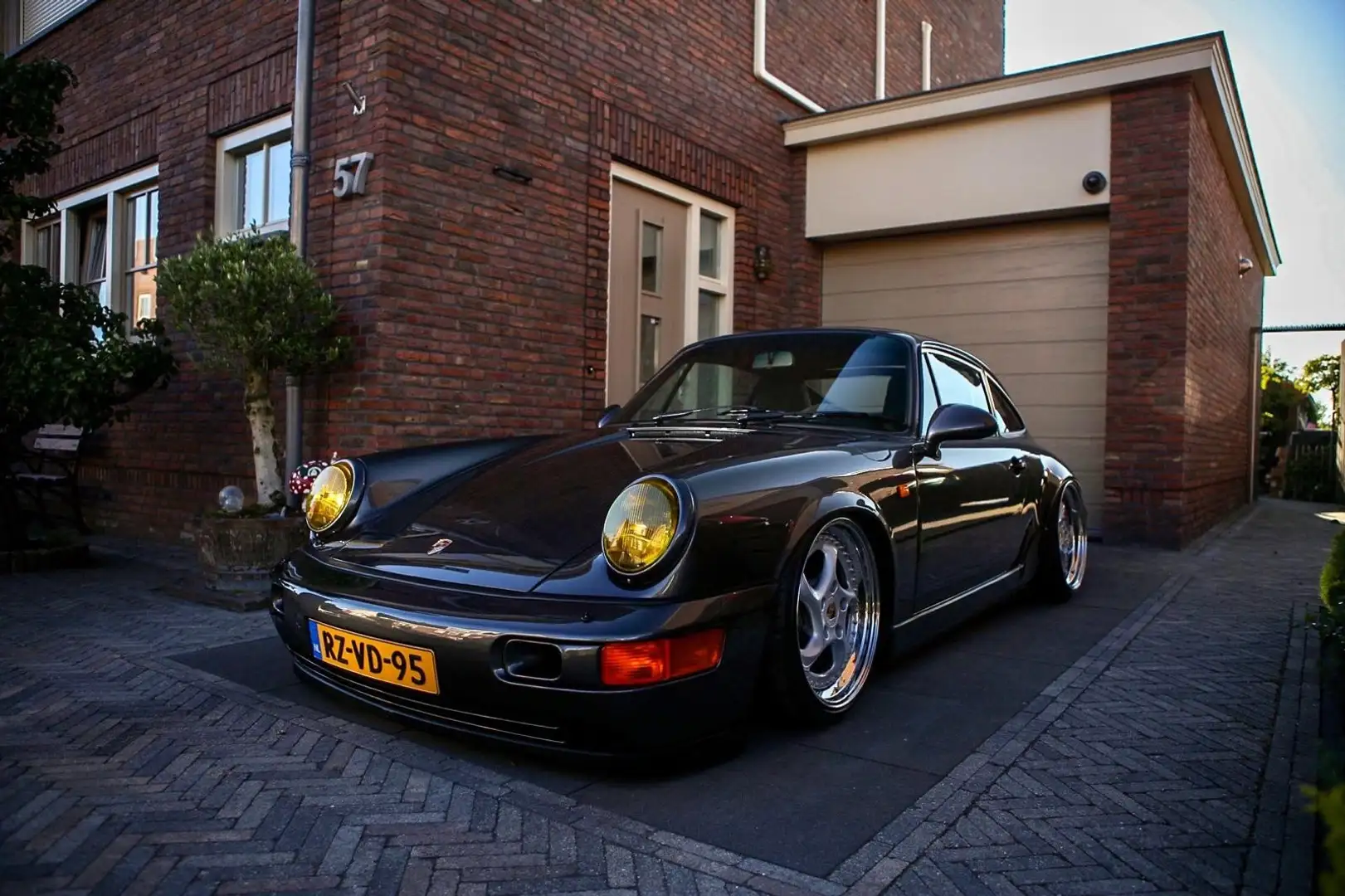 Porsche 911 3.6 Coupé Carrera 2 handgeschakeld! Grijs - 1