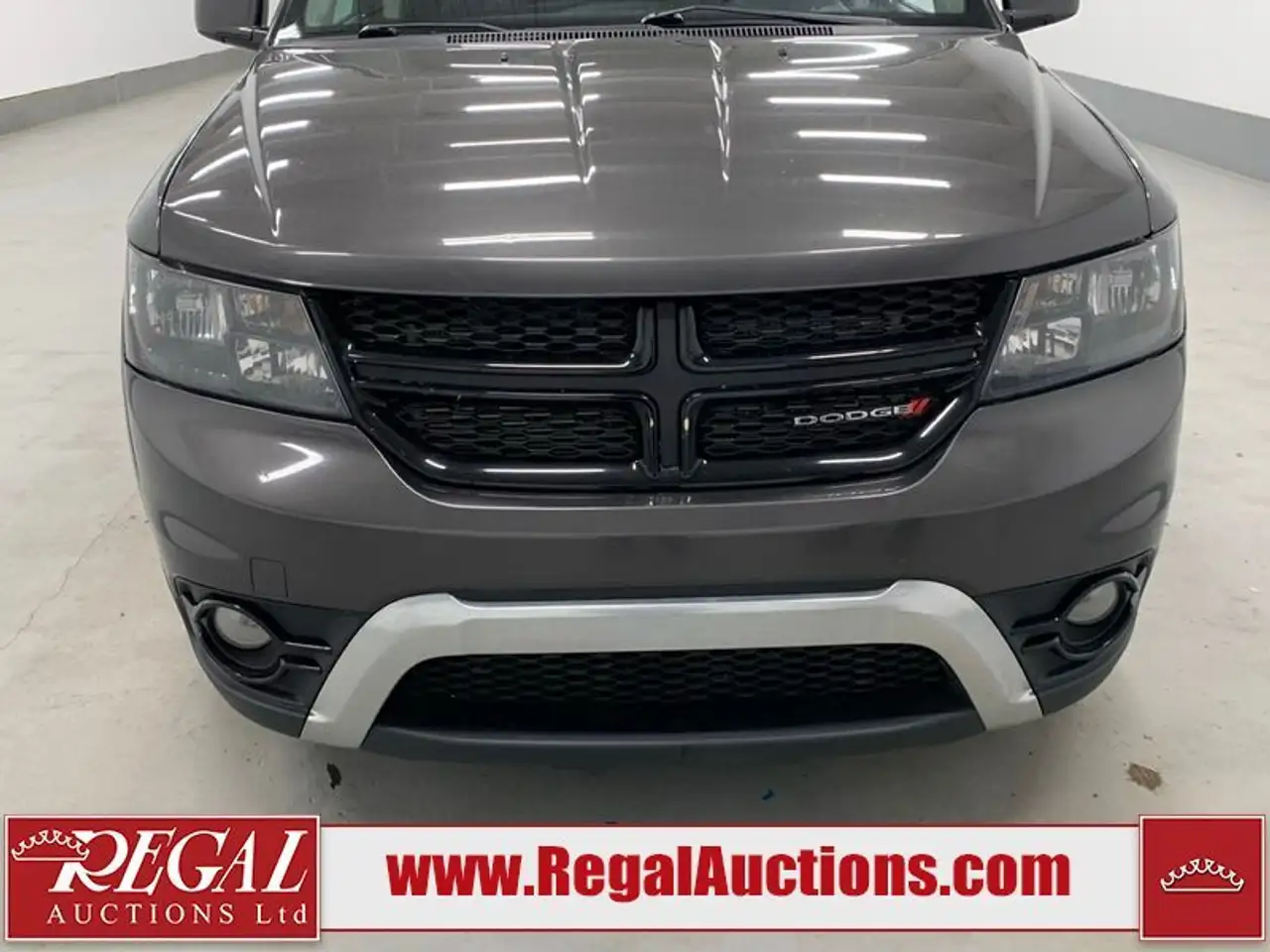 Dodge Journey снимка Dodge Journey