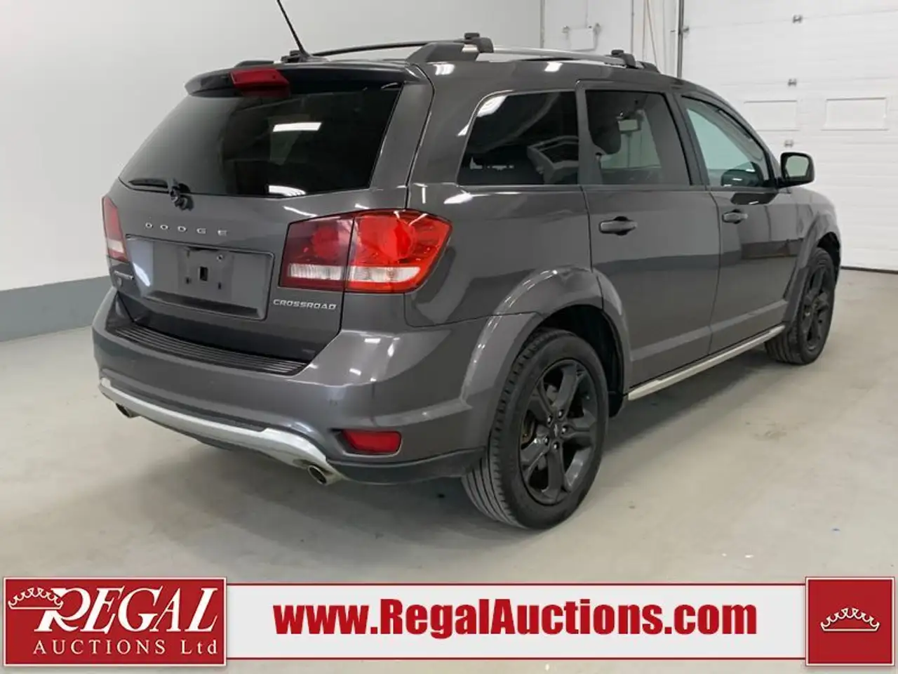Dodge Journey снимка Dodge Journey