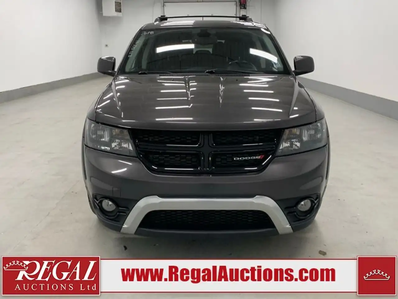 Dodge Journey снимка Dodge Journey