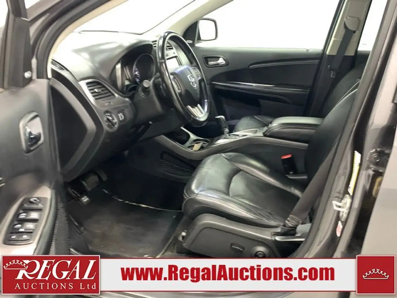 Dodge Journey снимка Dodge Journey
