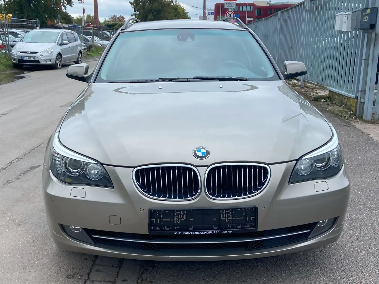 BMW 525 525i xDrive Edition Exclusive Aut/Leder/AHK/Navi - 2