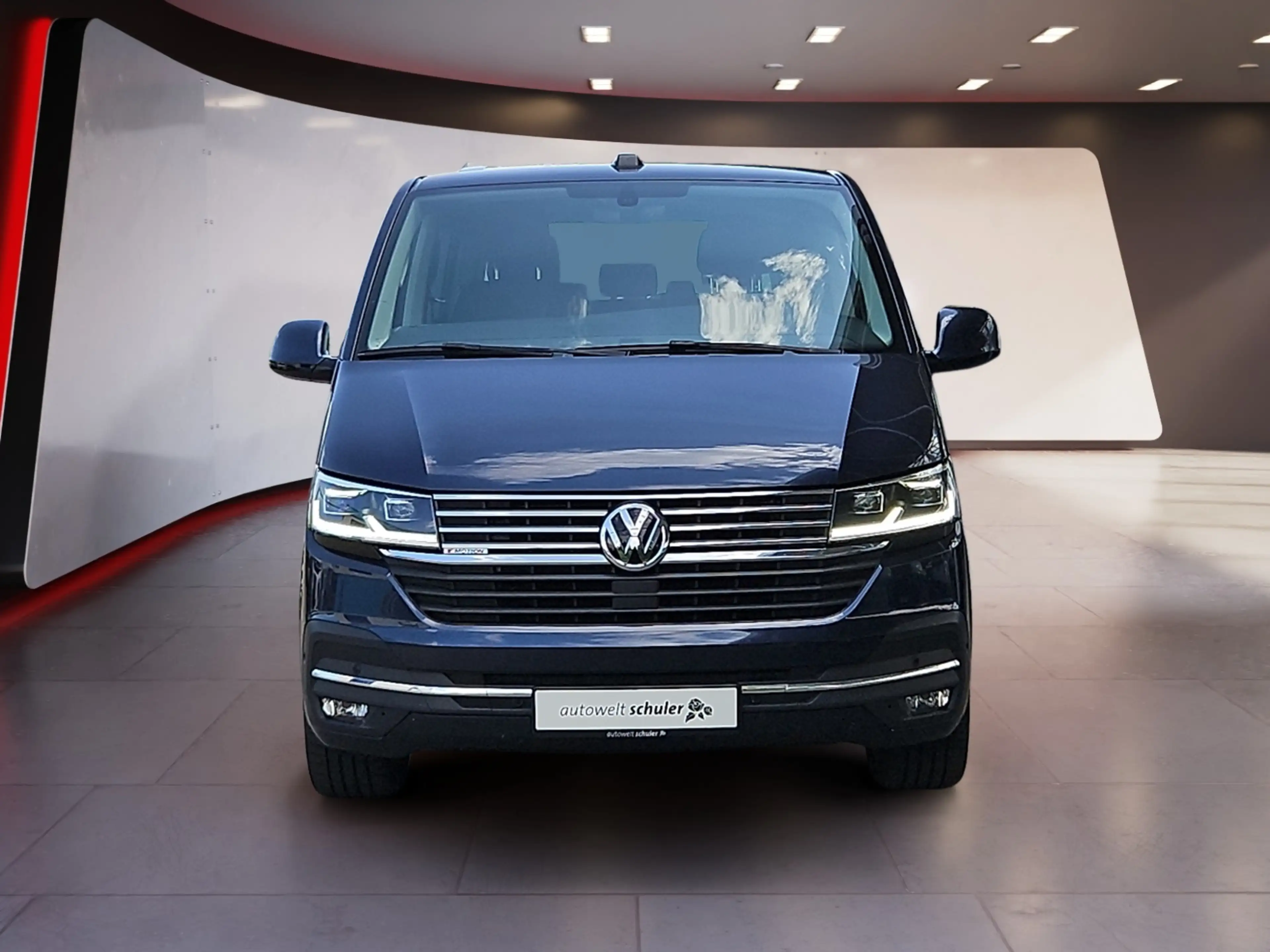 Volkswagen T6.1 Multivan 2,0 TDI DSG 4motion Highline — photo 6