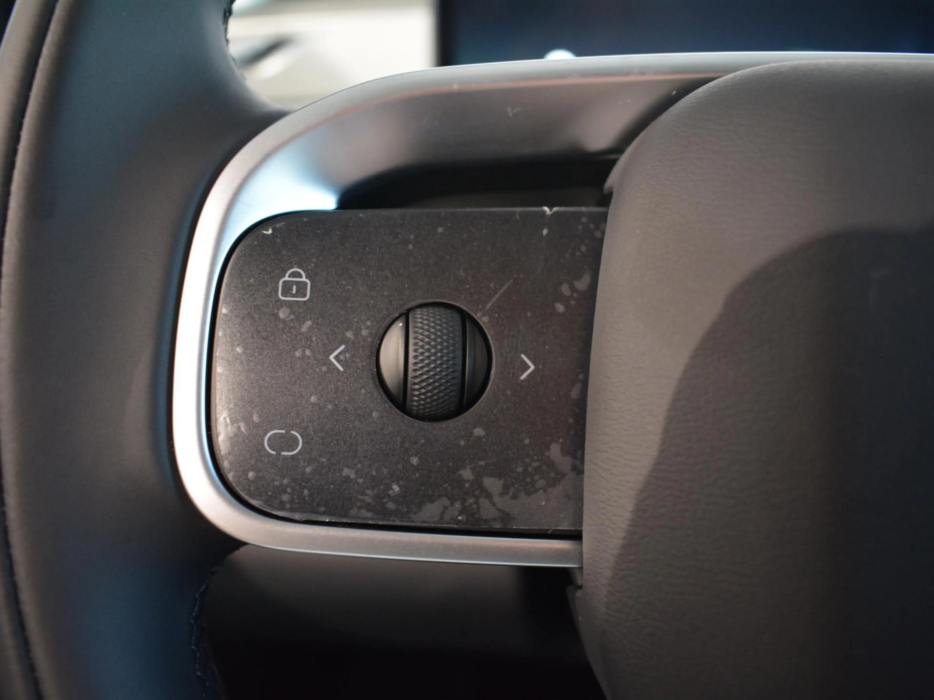 Leapmotor C10 Design Pro 69.9 kWh | Lederen interieur | Navigati — photo 11