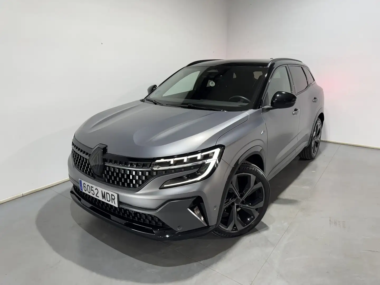 Renault Austral 1.3 TCe Mild Hybrid Techno Esprit Alpine CVT 116kW Gris - 2