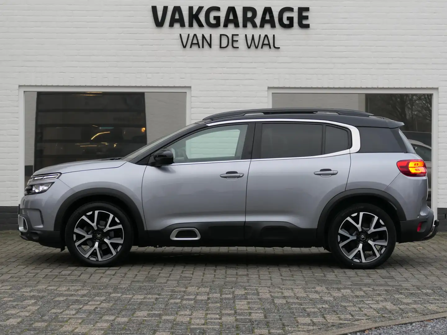 Citroen C5 Aircross 1.2 PureTech Shine | Panoramadak | Massage | Leder Gri - 2