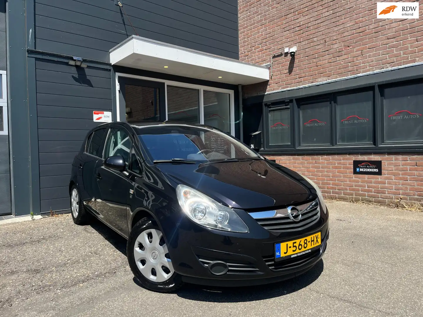 Opel Corsa 1.4-16V '111' Edition|Cruise|Airco|Apk|Elek.Pakket Zwart - 1