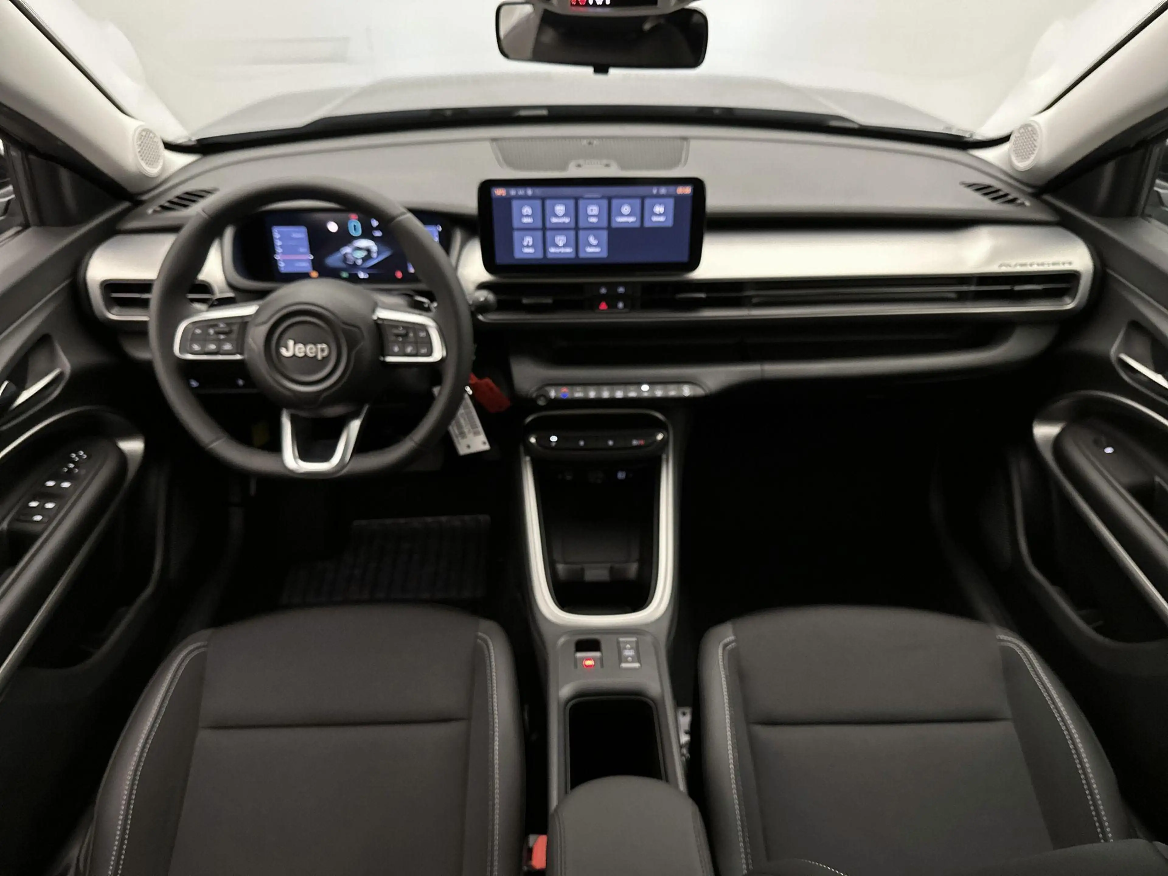 Jeep Avenger SUV Altitude 100 pk Automaat | Navigatie via Apple — photo 11