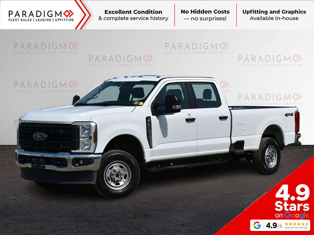 White 2025 Ford F-350 Super Duty Pickup Truck Four-Wheel Drive Automatic