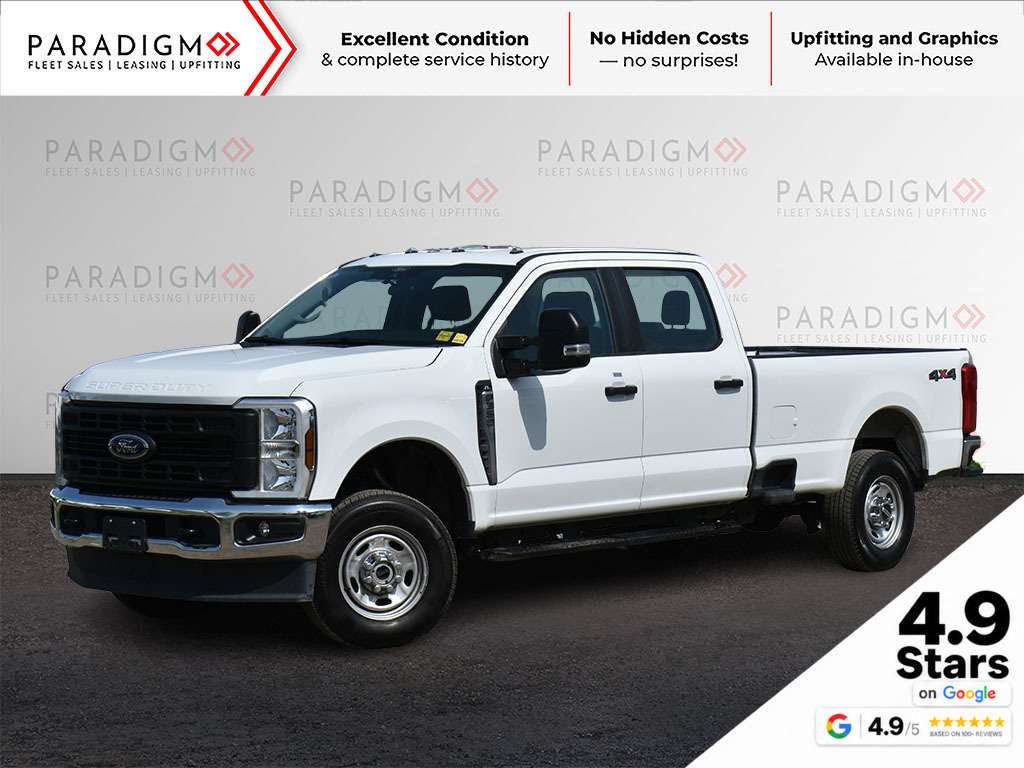 White 2025 Ford F-350 Super Duty Pickup Truck Four-Wheel Drive Automatic