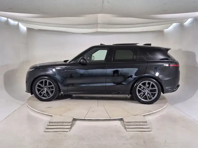 Land Rover Range Rover Sport view 6