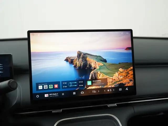 Geely Starray EM-I view 12