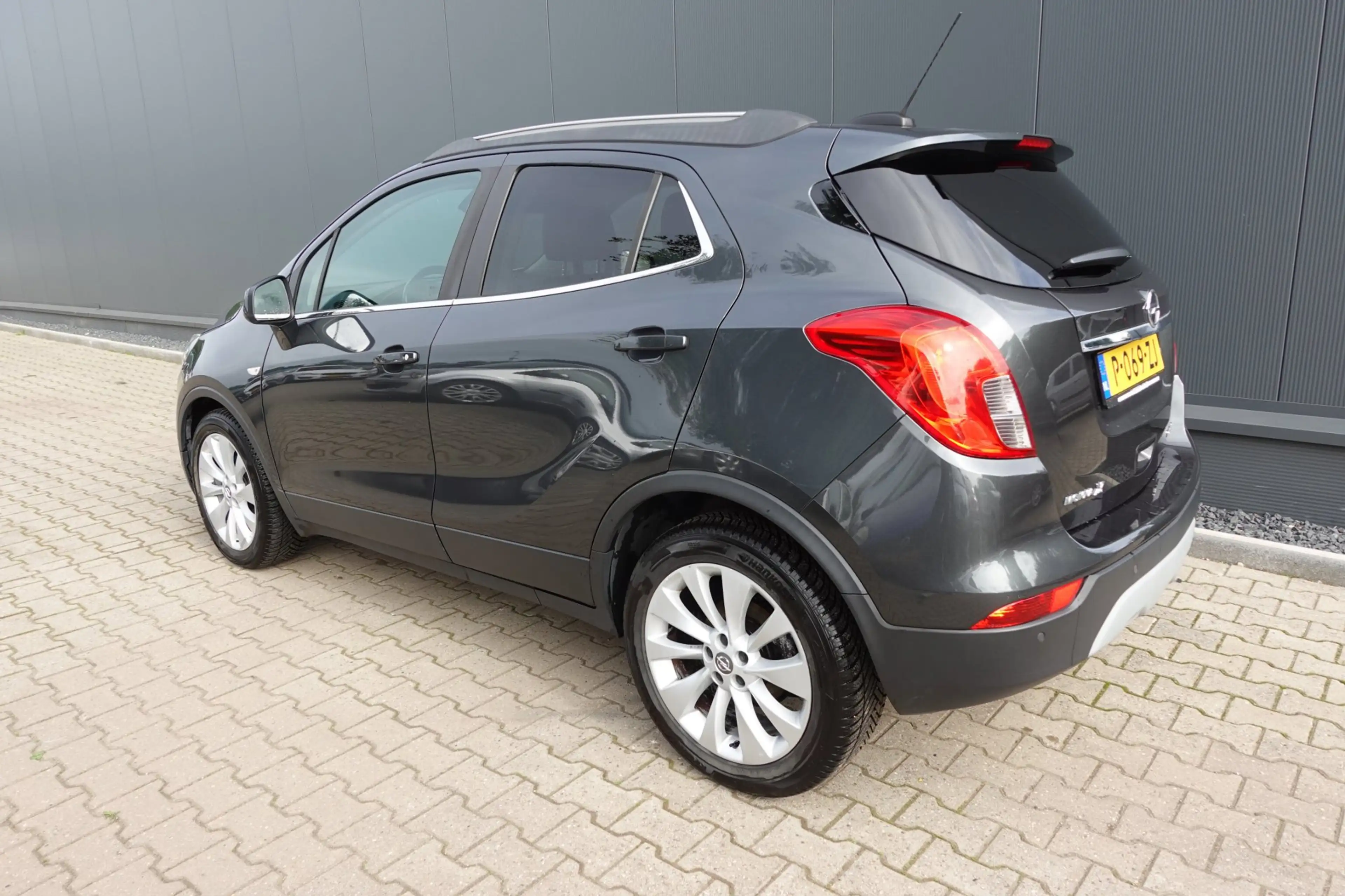 Opel Mokka X 1.4 Turbo Black Edition — photo 2