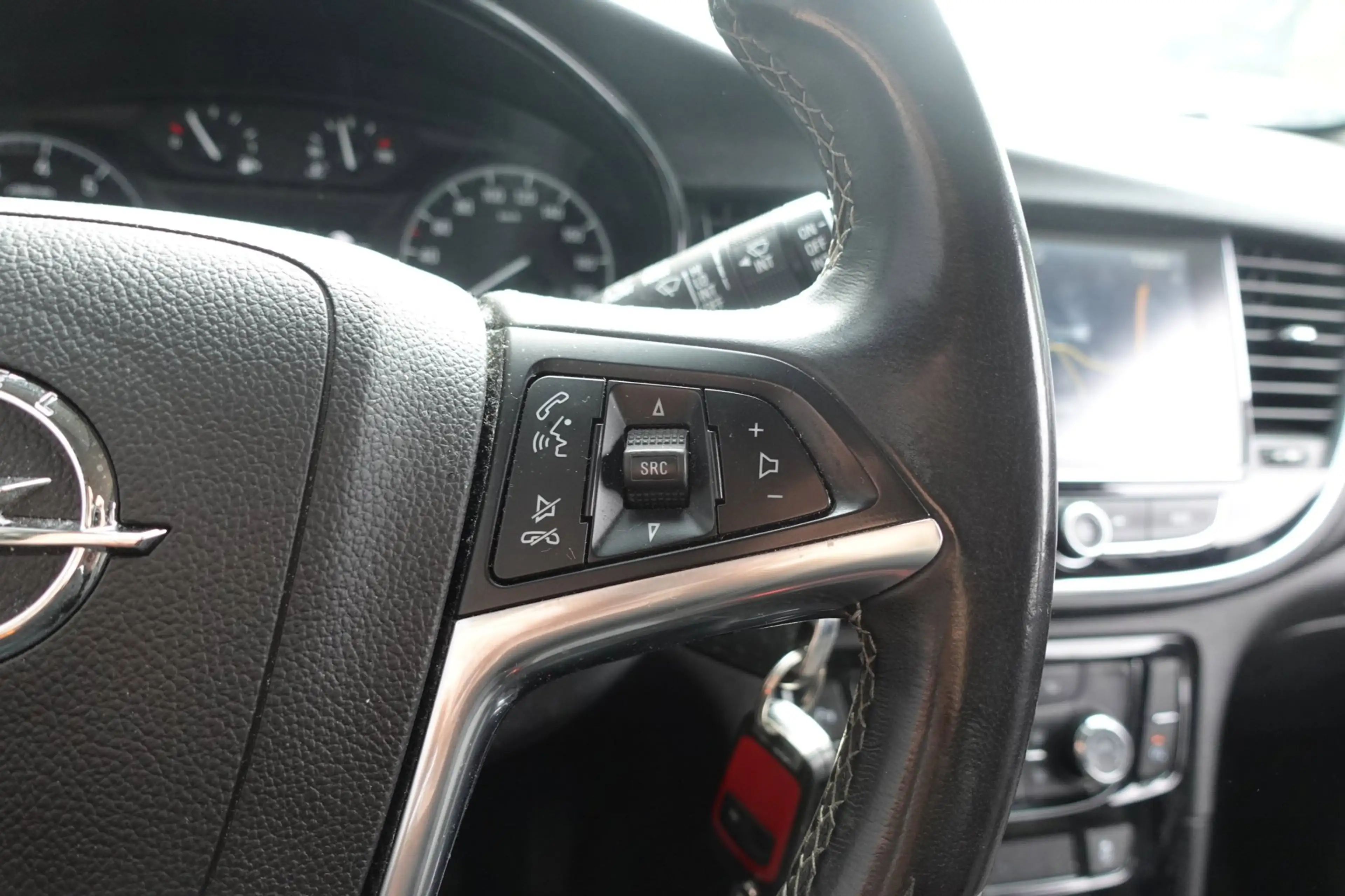 Opel Mokka X 1.4 Turbo Black Edition — photo 12