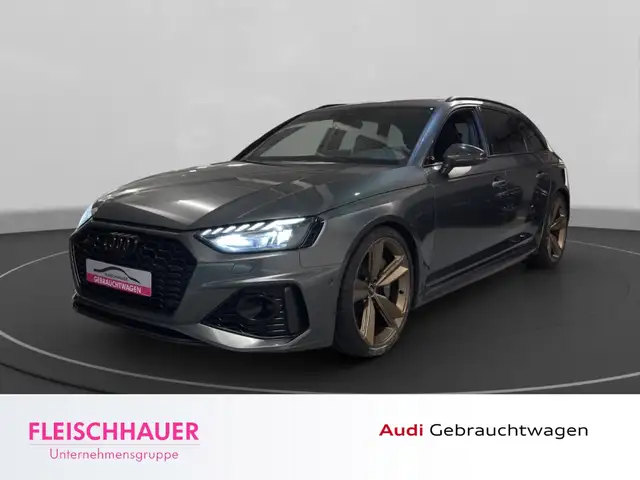 Audi RS4 Avant main image
