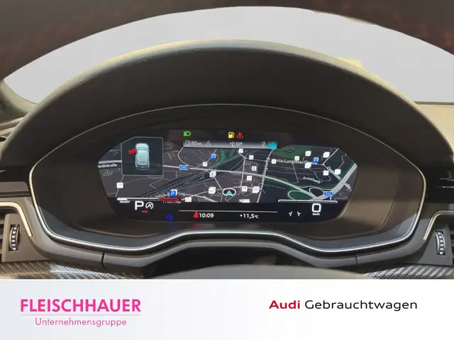 Audi RS4 Avant view 11