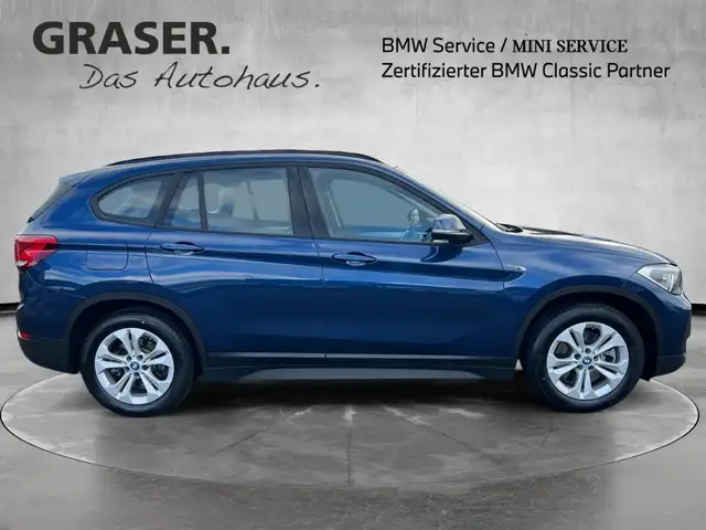 BMW X1 view 8