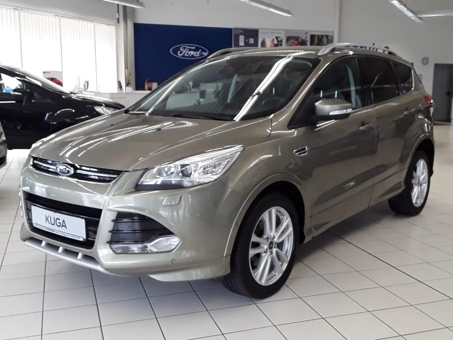 Ford Kuga Kuga 1.6 Individual,Winterpaket, Xenon,Sony,1.Hand Beige - 2