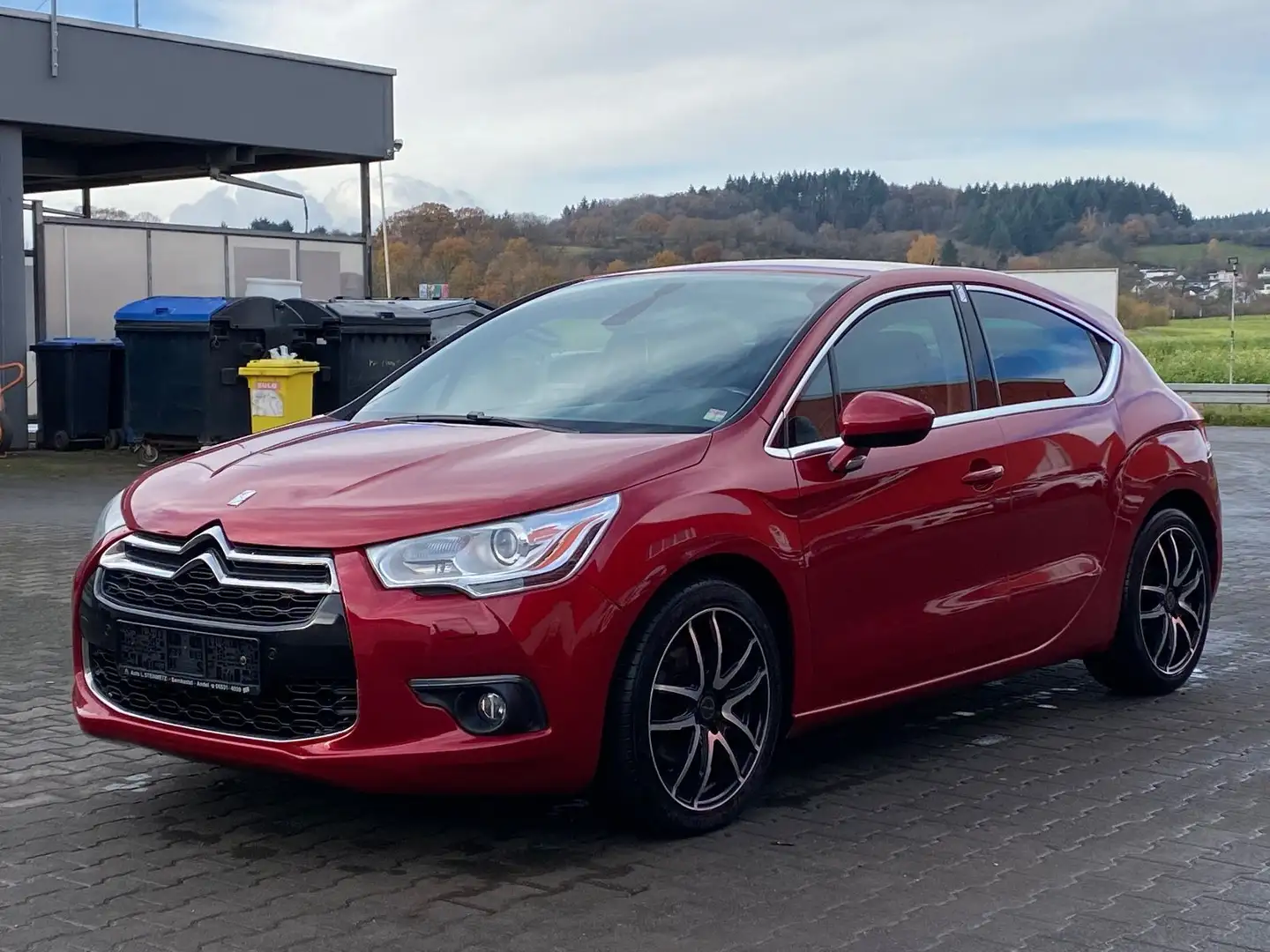 Citroen DS4 SoChic 2.0 Leder 1Hand Navi ZH Neu EU6 Rot - 1