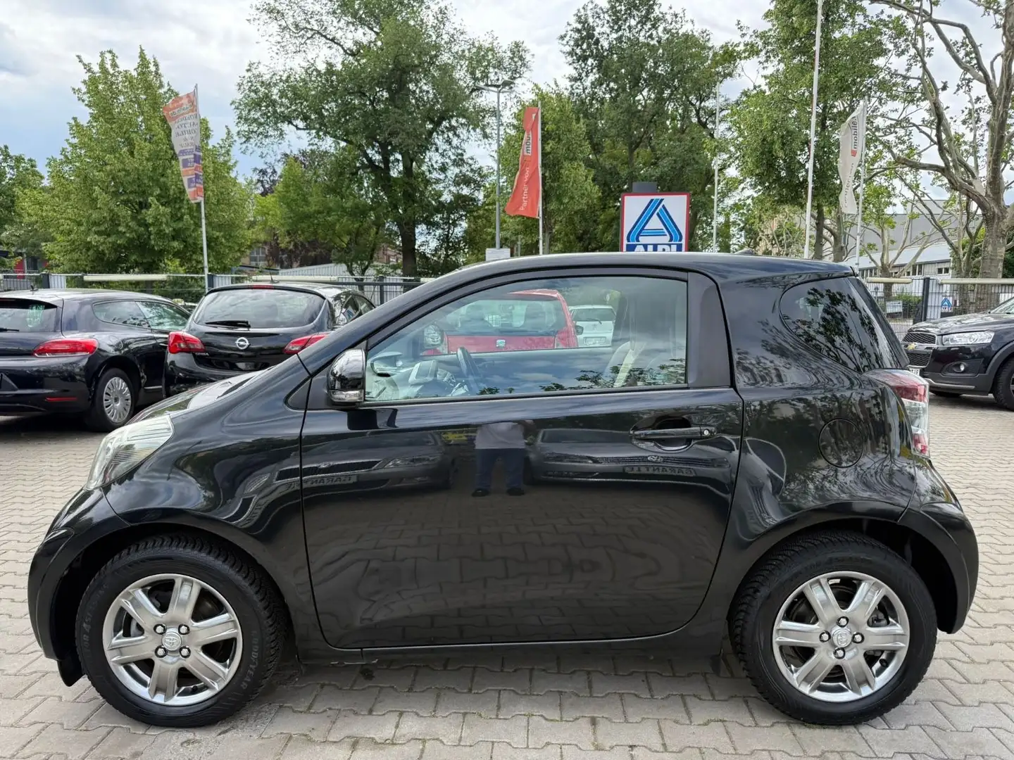 Toyota iQ iQ + Negro - 2