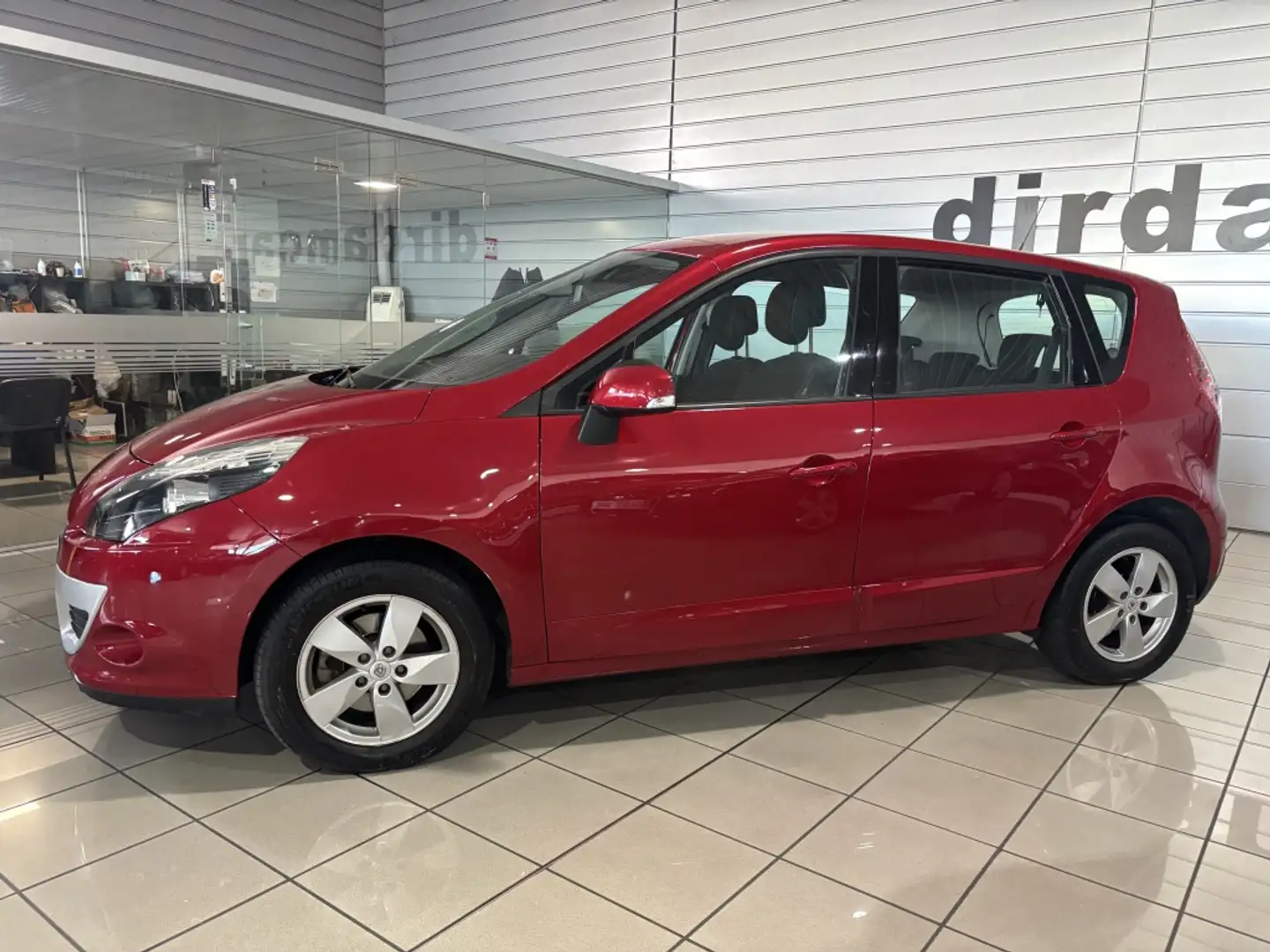 Renault Scenic 1.5dCi Dynamique 110 Mauve - 2