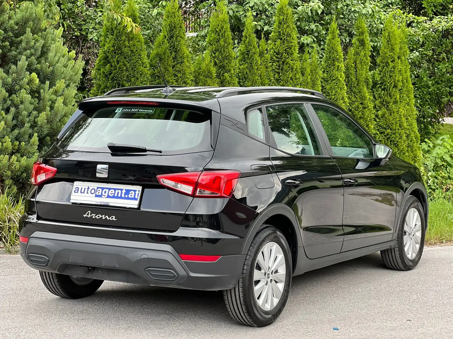 SEAT Arona Reference TSI AHK Tempomat PDC SHZ FullLink Zwart - 2