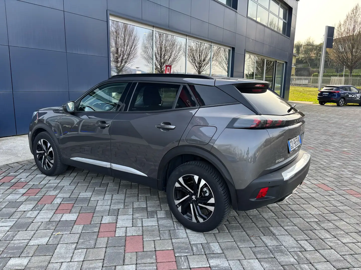Peugeot 2008 2008 1.2 puretech Allure s Grigio - 2