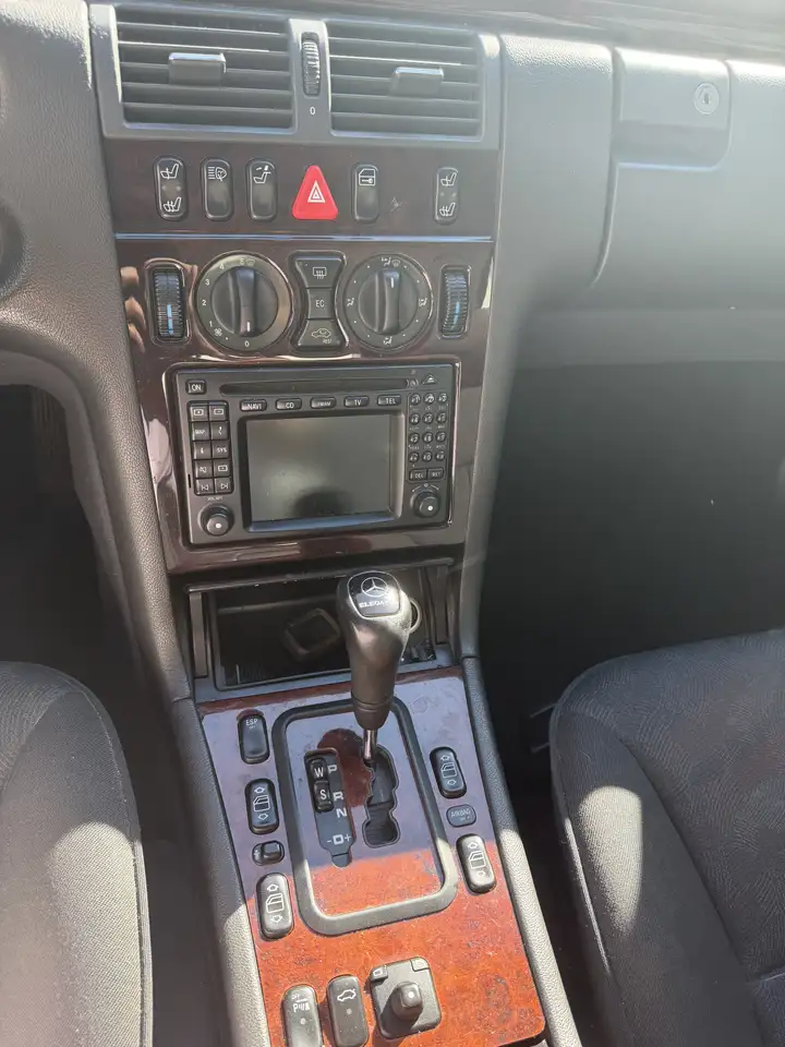 Mercedes-Benz E 280 T 4-Matic Elegance, foto 5