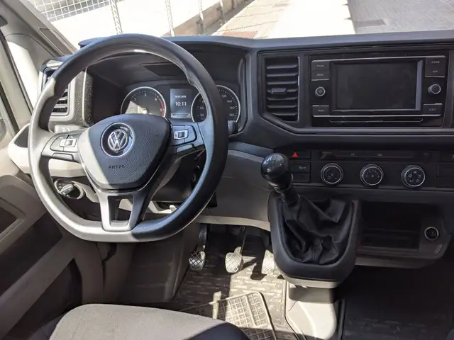 Volkswagen Crafter view 9