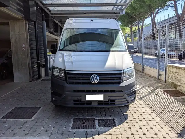 Volkswagen Crafter view 2