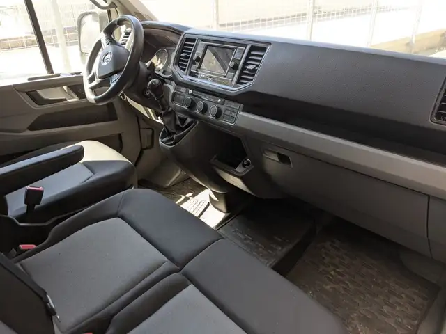 Volkswagen Crafter view 8
