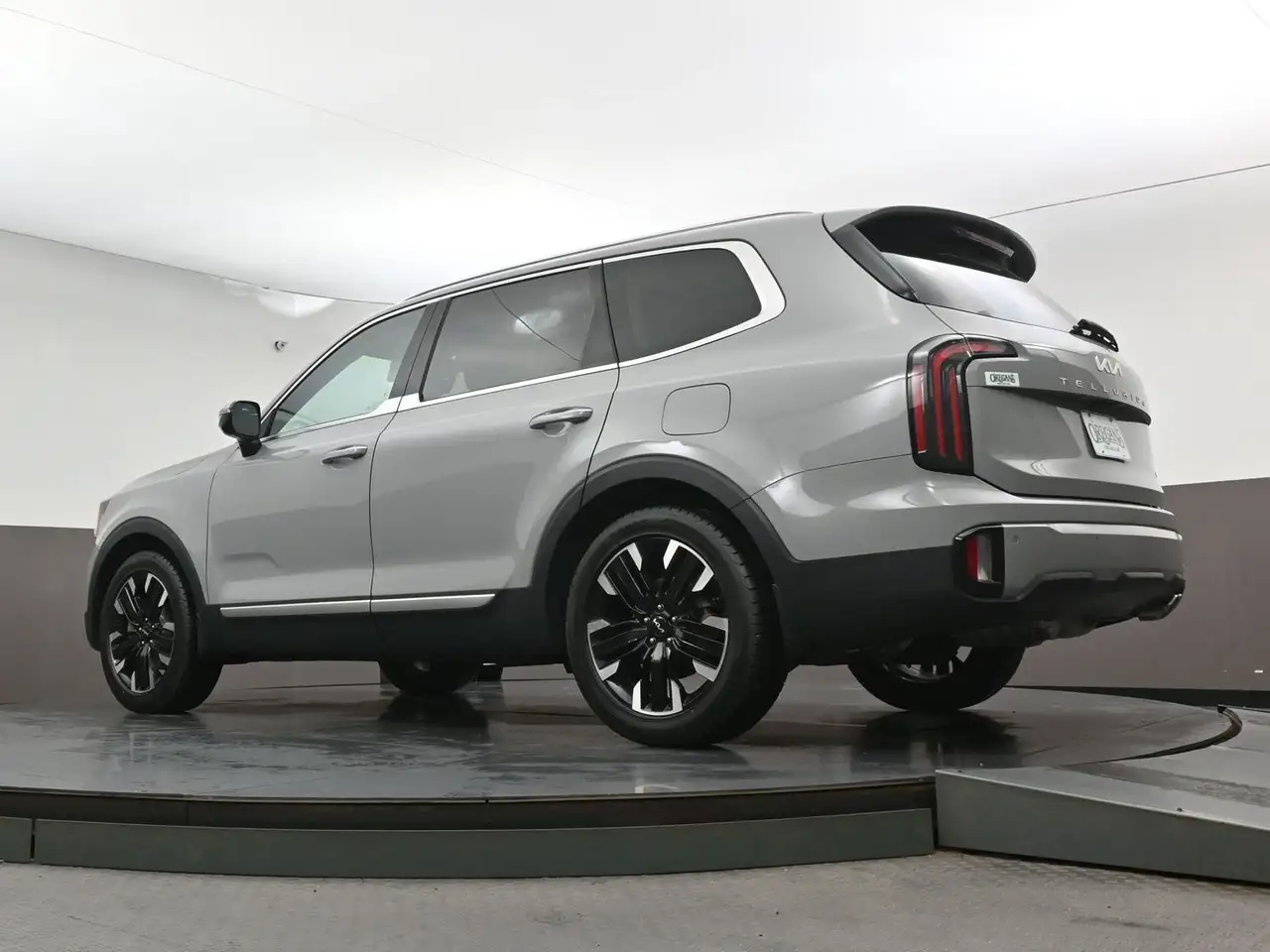 Kia Telluride снимка Kia Telluride