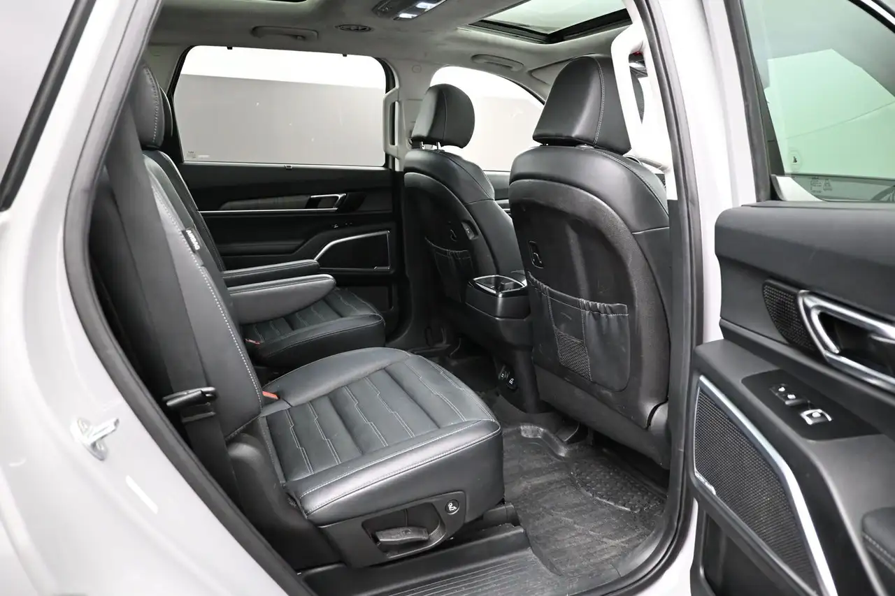 Kia Telluride снимка Kia Telluride